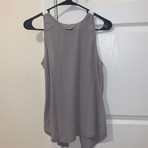 Lululemon tie run tank size 4 color lavender purple